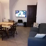 Liguria Di Ponente Collina בית נופש אלבניה