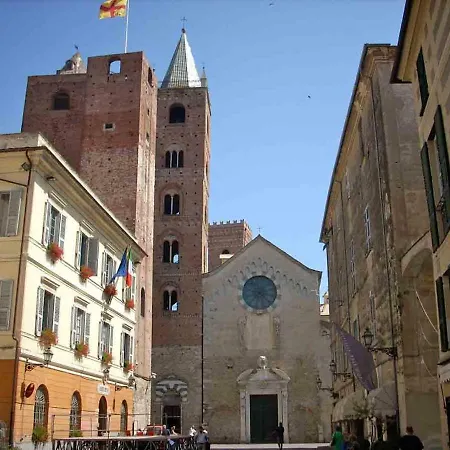 Liguria Di Ponente Collina Nyaraló *